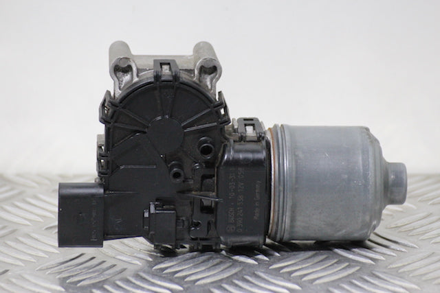 Opel Astra 2010 Front Wiper Motor