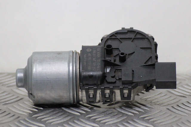 Volkswagen Polo 2012 Front Wiper Motor