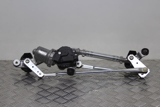 Hyundai i20 2016 Front Wiper Motor & Linkage