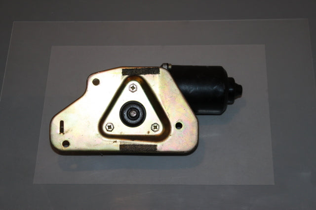 Suzuki Swift 1999 Front Wiper Motor