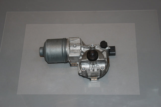 Toyota Avensis 2015 Front Wiper Motor